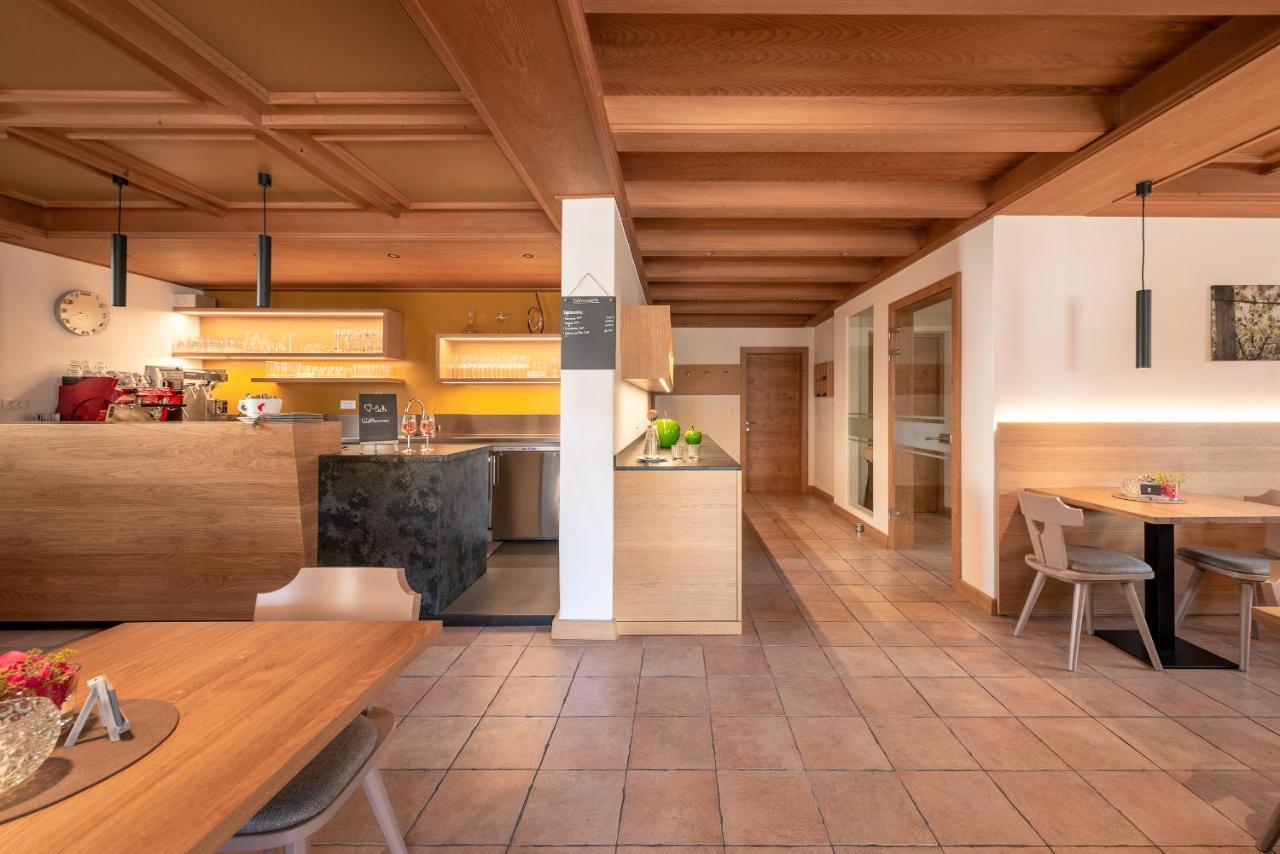 Pension Etschblick B&B Frangarto Exteriör bild
