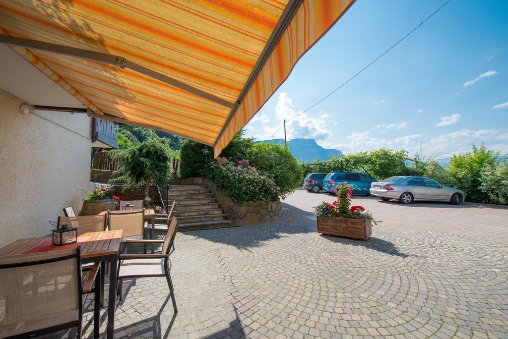 Pension Etschblick B&B Frangarto Exteriör bild