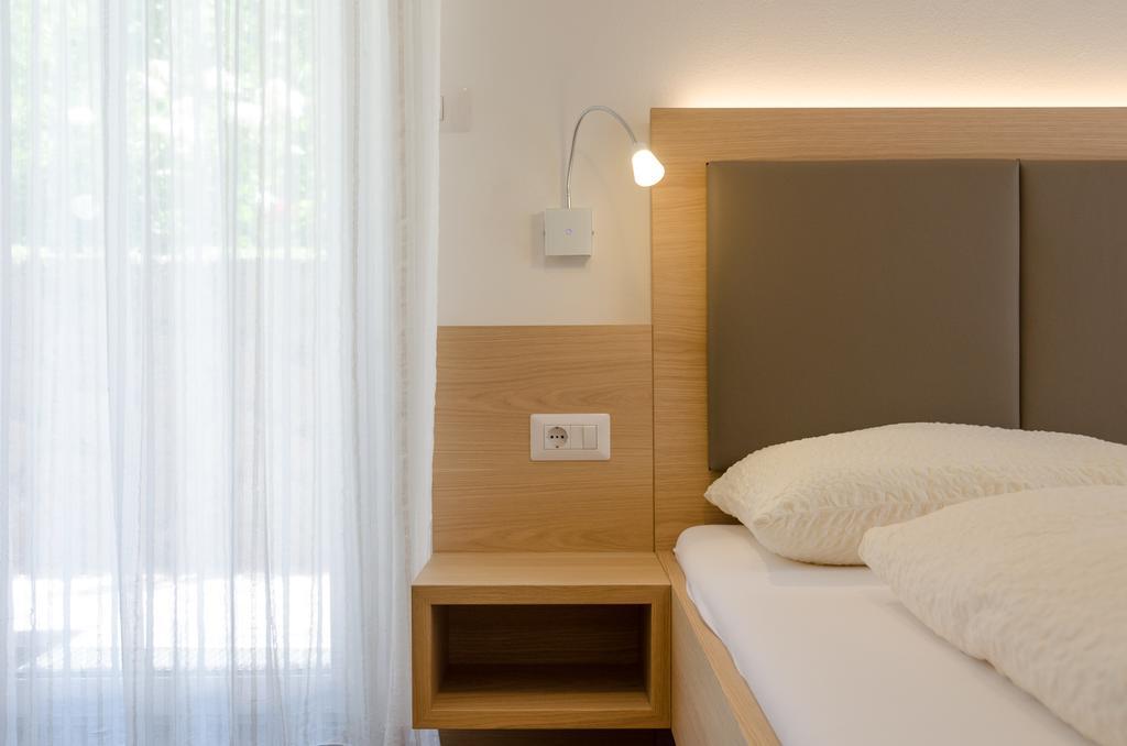 Pension Etschblick B&B Frangarto Exteriör bild