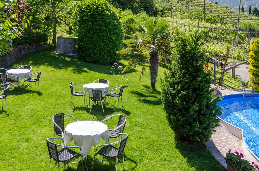 Pension Etschblick B&B Frangarto Exteriör bild